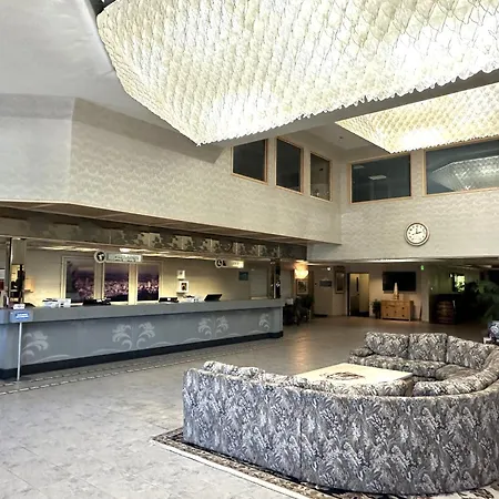 Sojourn Suites Portland Airport